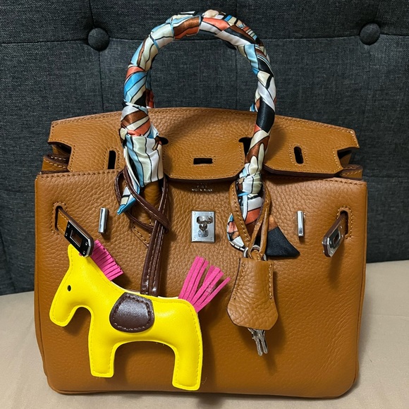 🫶🏻 - Picture 3 of 8